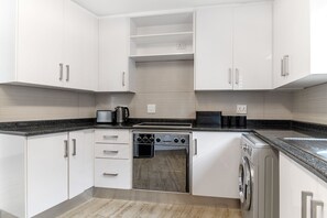 Apartemen (3 Bedrooms) | Interior