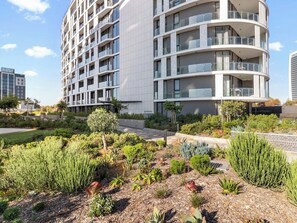 Apartment (1 Bedroom) | Interior - Ellipse Waterfall 3909 (Johannesburg)