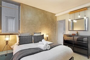 Interior - Infinity 404 (Cape Town)