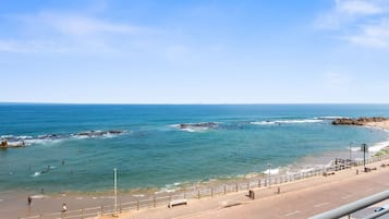 Apartment (2 Bedrooms) | Front of property