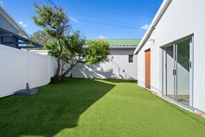 House (2 Bedrooms) | Interior - The Kleinmond Cottage (Kleinmond)