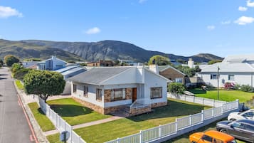 House (2 Bedrooms) | Front of property