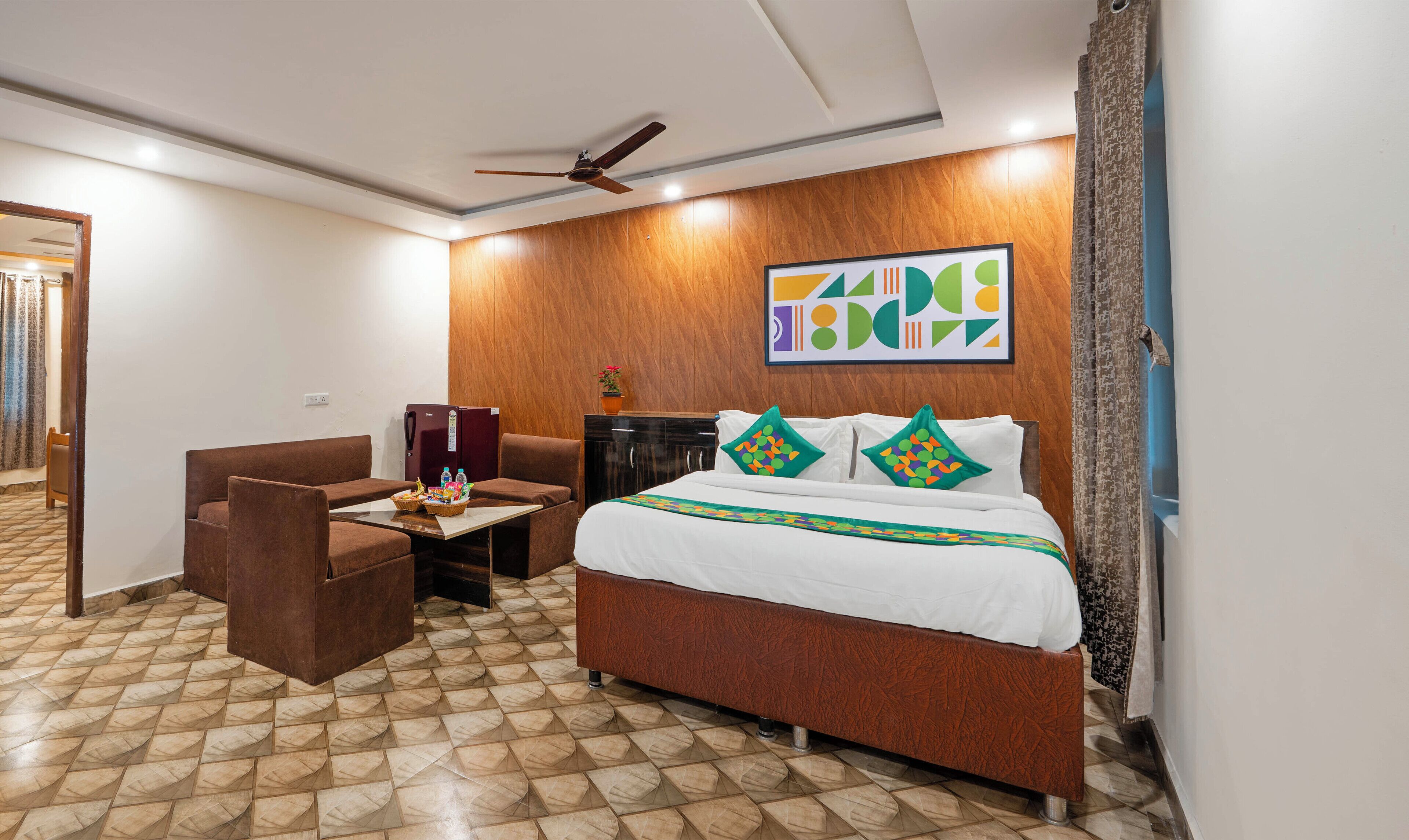 Premium-dobbeltværelse | Skrivebord, strygejern/strygebræt