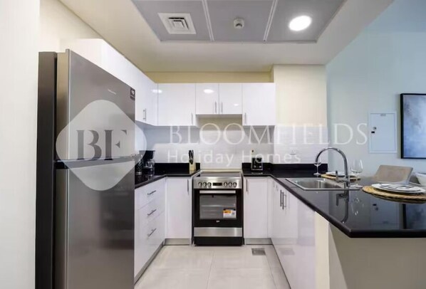 Private kitchenette - 108-Bloomfileds Cozy STU in Park View  (Abu Dhabi)