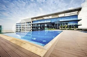 Outdoor pool - 108-Bloomfileds Cozy STU in Park View  (Abu Dhabi)