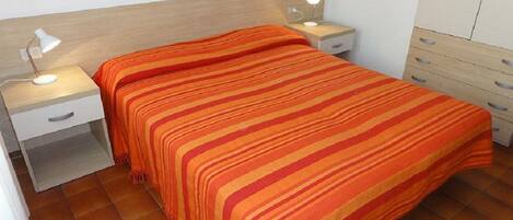 1 soveværelse, internetforbindelse