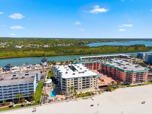 Exterior - 3-bedroom Beachfront Bliss Condo in Indian Shores (Indian Shores)