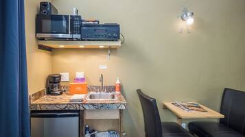 Microwave, coffee/tea maker, cookware/dishes/utensils