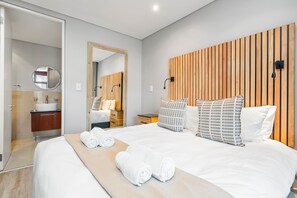 Apartment (1 Bedroom) | Interior - Eden On The Bay 104 (Cape Town)