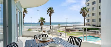 Apartment (3 Bedrooms) | Front of property