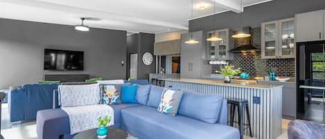 單棟房屋 (3 Bedrooms) | 內部