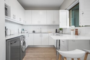 Apartment (2 Bedrooms) | Interior - Searenity Tides (Cape Town)