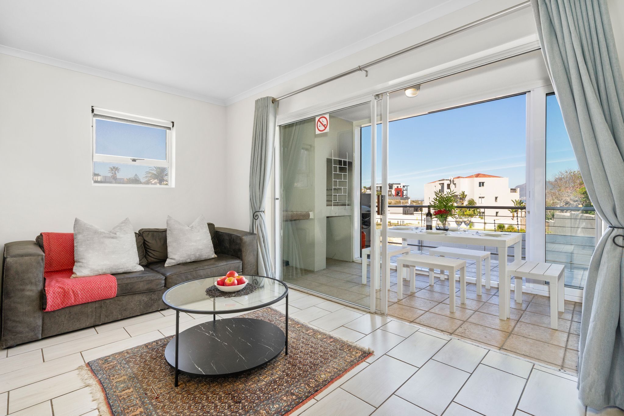 アパートメント (1 Bedroom) | 施設の正面