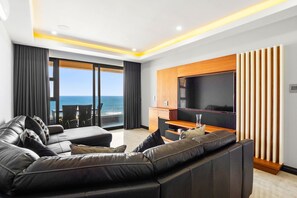 Apartment (3 Bedrooms) | Interior - Sairia House (La Mercy)