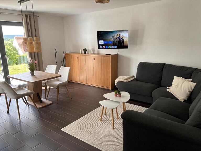 Cozy Holiday Apartment With Sun Terrace And Whirlpool - Fulda