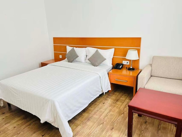 Standard Double Room | Desk, iron/ironing board, free WiFi, bed sheets