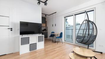 Classic Studio, Balcony | Hypo-allergenic bedding, iron/ironing board, free WiFi