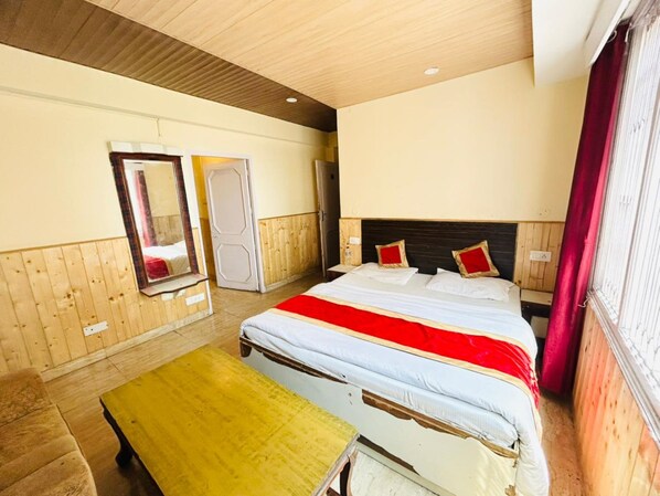 Free WiFi, bed sheets