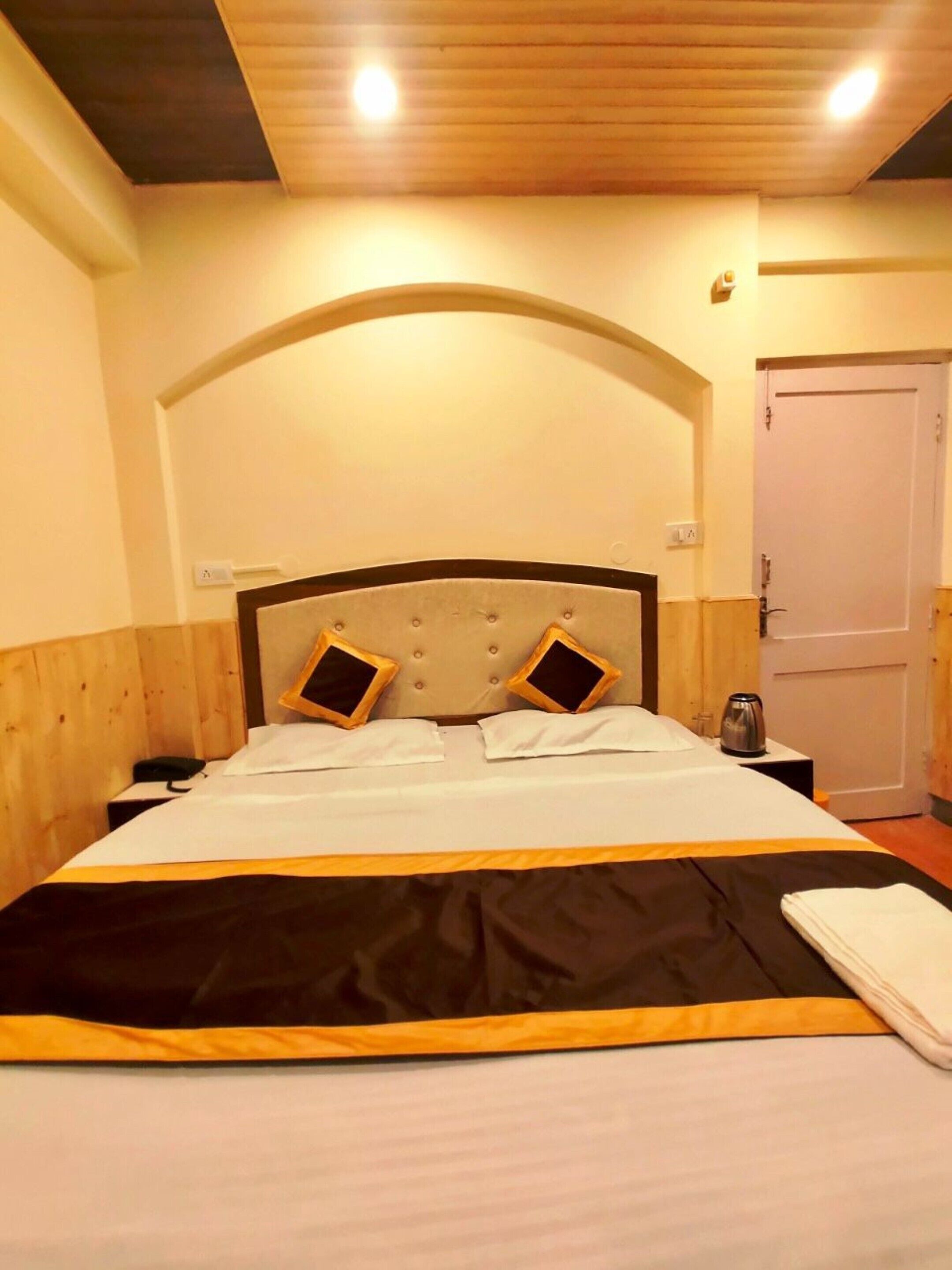 豪華客房, 城市景觀 | 免費無線上網、床單