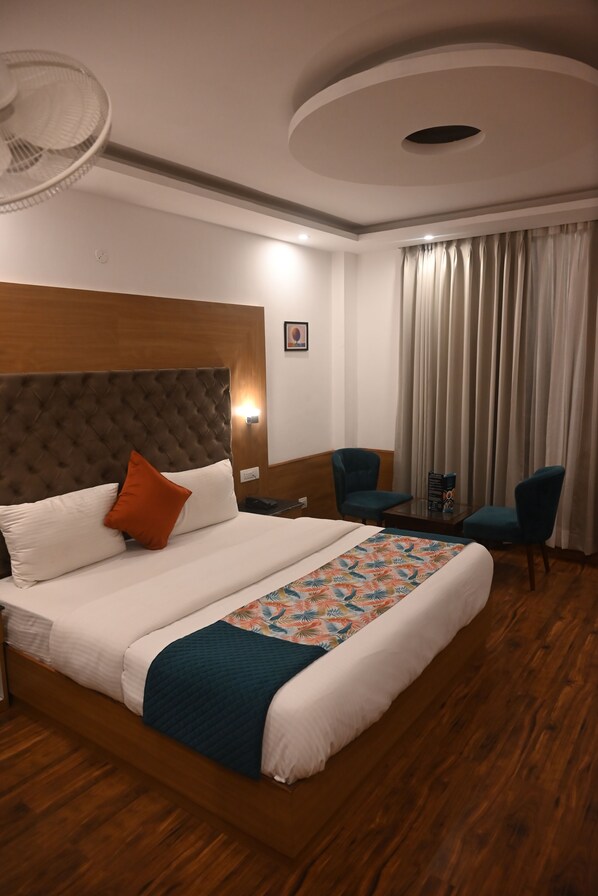 Comfort Double Room, Balcony, Mountain View