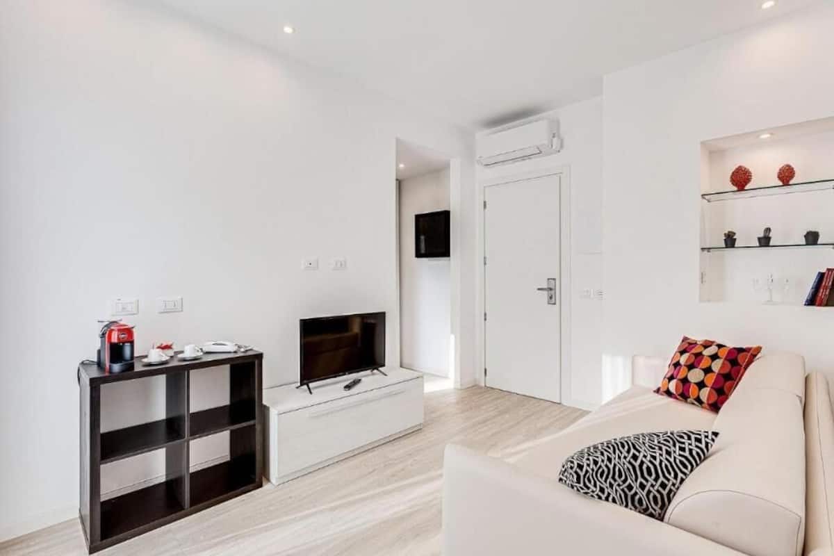 Habitación Deluxe, balcón | Caja de seguridad en la habitación