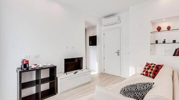Habitación Deluxe, balcón | Caja de seguridad en la habitación