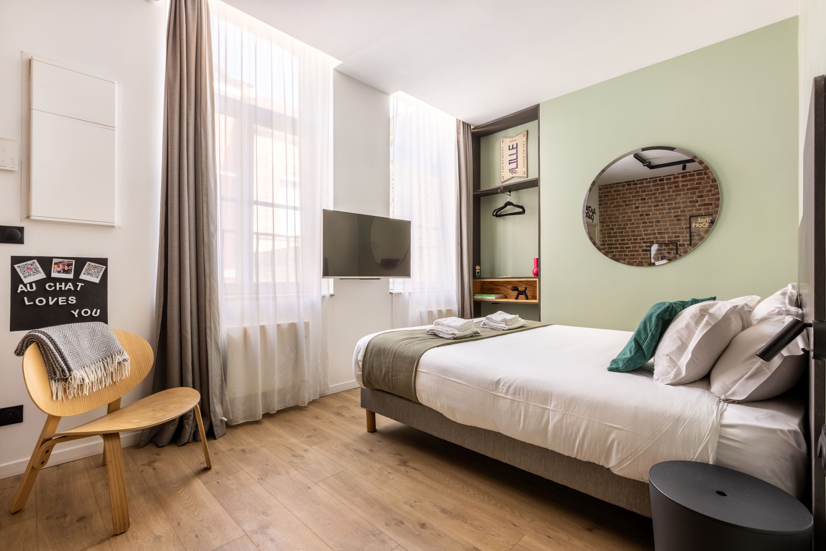 Superior Studio, Ensuite (Le Sacré Coeur) | Iron/ironing board, free WiFi