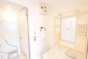 Bathroom - Apartment in Nishi-ku, Osaka City (Osaka)