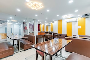 Restaurant - Treebo Buddha Pride (Patna)