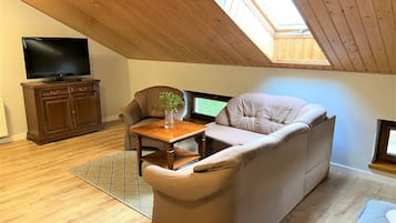 Kamar Double Klasik, balkon, pemandangan kebun | Meja kerja dan Wi-Fi gratis
