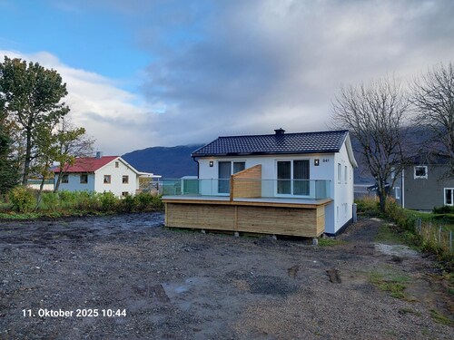 Enjoyable 2-bedroom apartment in Hamnvik