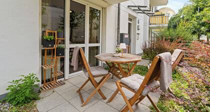 Glücksfewo71, for families, center, private underground parking space, 2 terraces, Allgäu