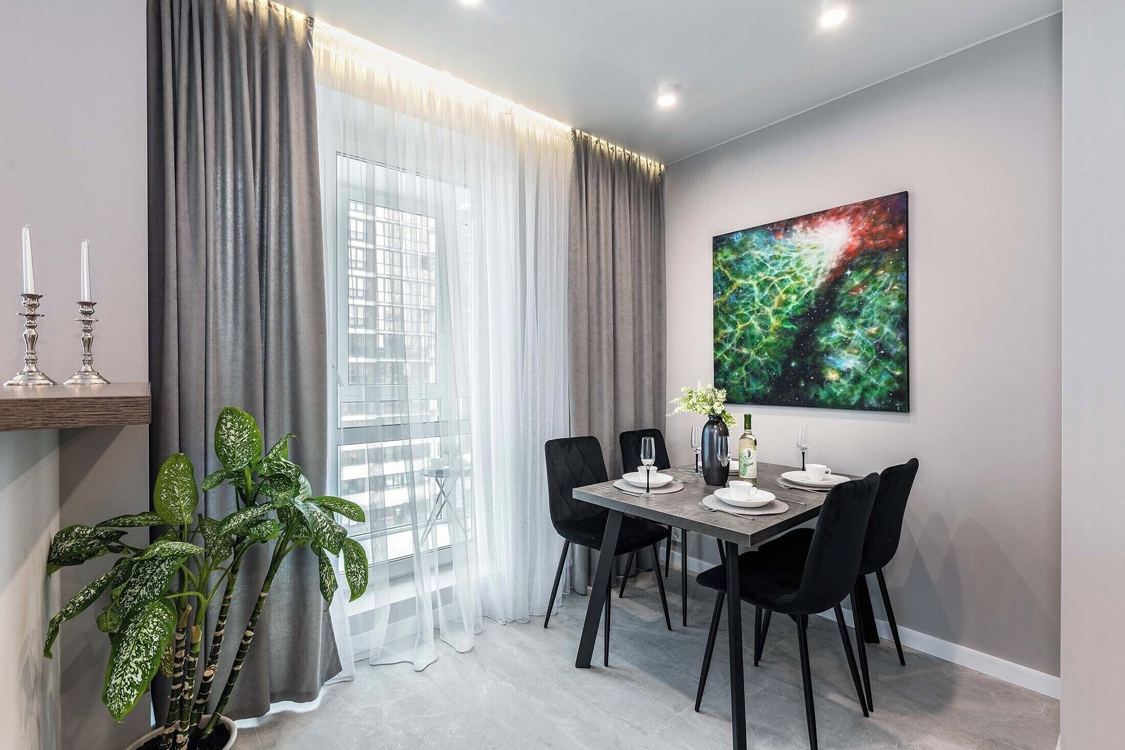 المنشأة من الداخل