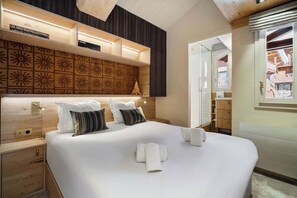 4 bedrooms, WiFi, bed sheets - Spacious Apartment w/SlopeAccess (Val Thorens)