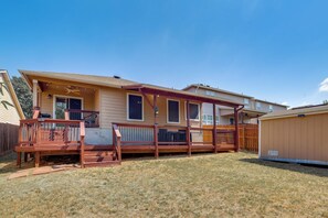 House (4 Bedrooms) | Interior - San Antonio Area Home w/ Deck, 14 Mi to Dtwn! (San Antonio)