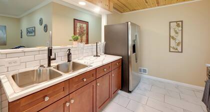 5 Mi to Uab: Group-friendly Birmingham Retreat