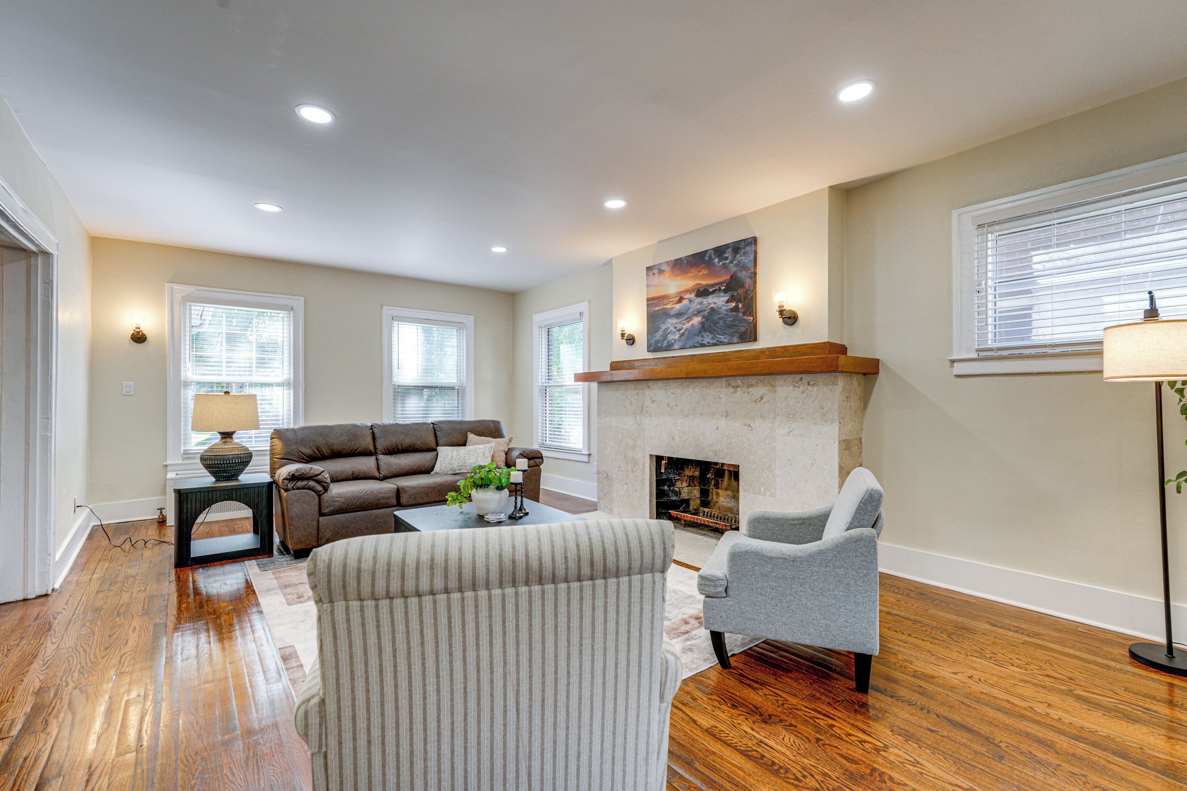 House (5 Bedrooms) | Interior