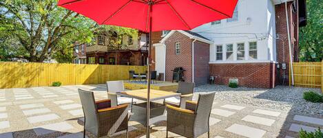 House (5 Bedrooms) | Front of property