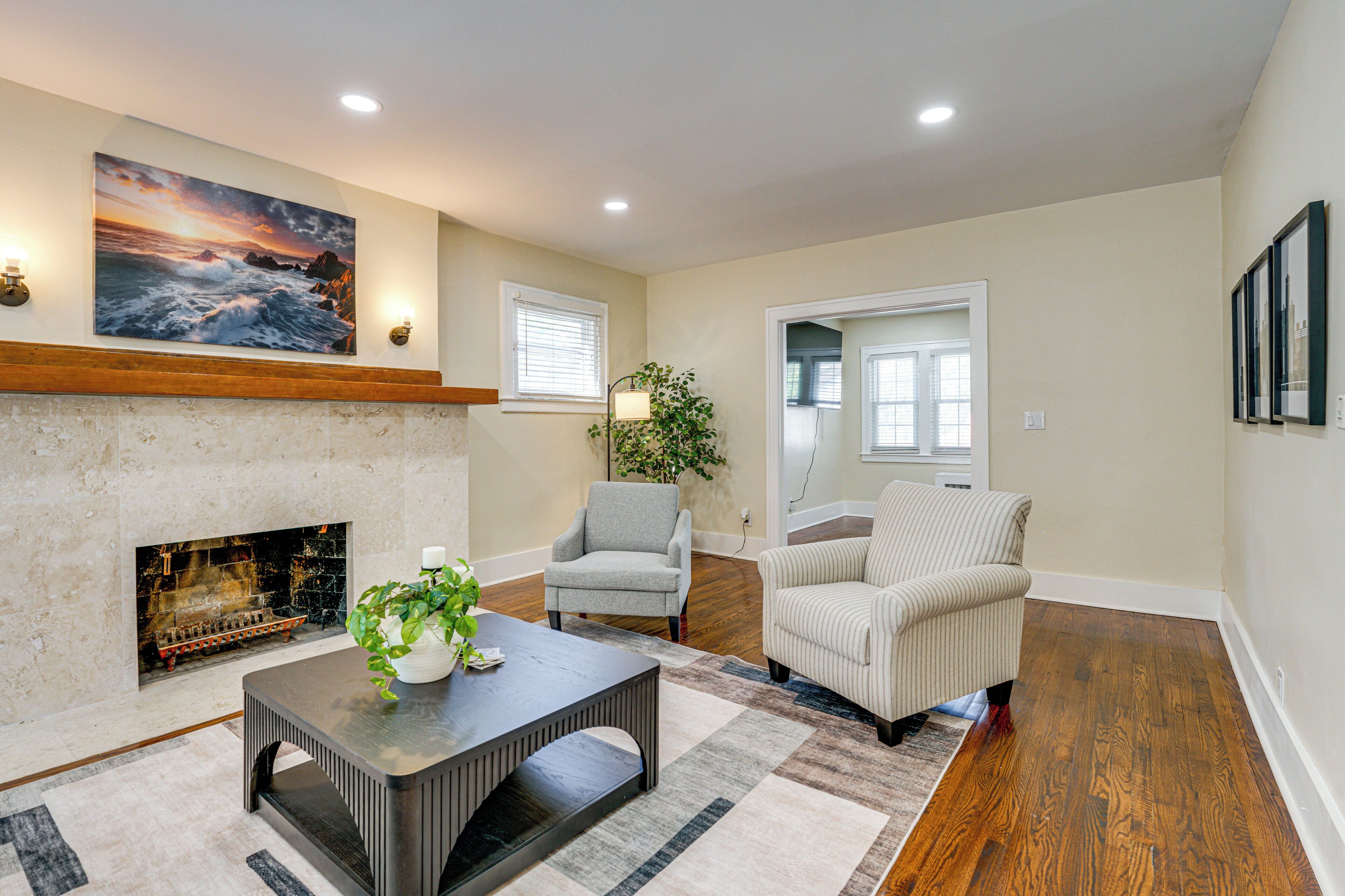 House (5 Bedrooms) | Interior