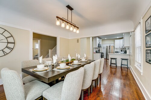 5 Mi to Dtwn Detroit: Pet-friendly Edison Home