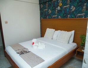 Superior Single Room | Desk, laptop workspace, free WiFi