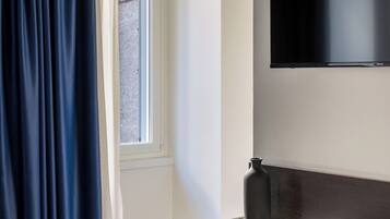 In-room safe, desk, laptop workspace, blackout curtains