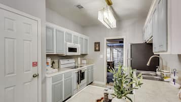 Apartment (3 Bedrooms) | Interior