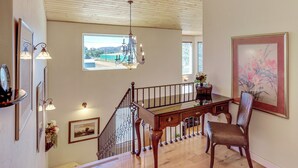 Ev (4 Bedrooms) | İç mekân