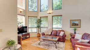Ev (4 Bedrooms) | İç mekân
