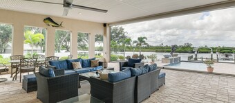 Waterfront Arcadia Home w/ Dock on Peace River