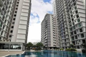 Exterior - Platino Paradigm Mall Homestay ByStay (Tebrau)