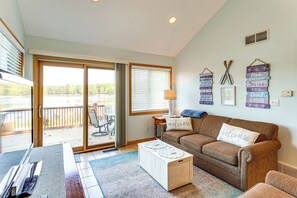 Interior - 13 Mi to South Haven: Lakefront Retreat w/ Dock! (Grand Junction)