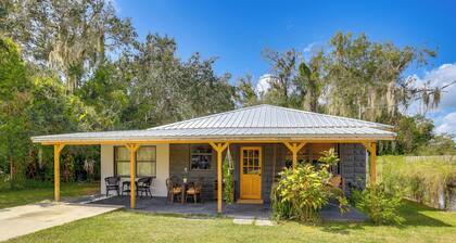 < 1 Mi to Downtown Arcadia: Tranquil Wooded Escape