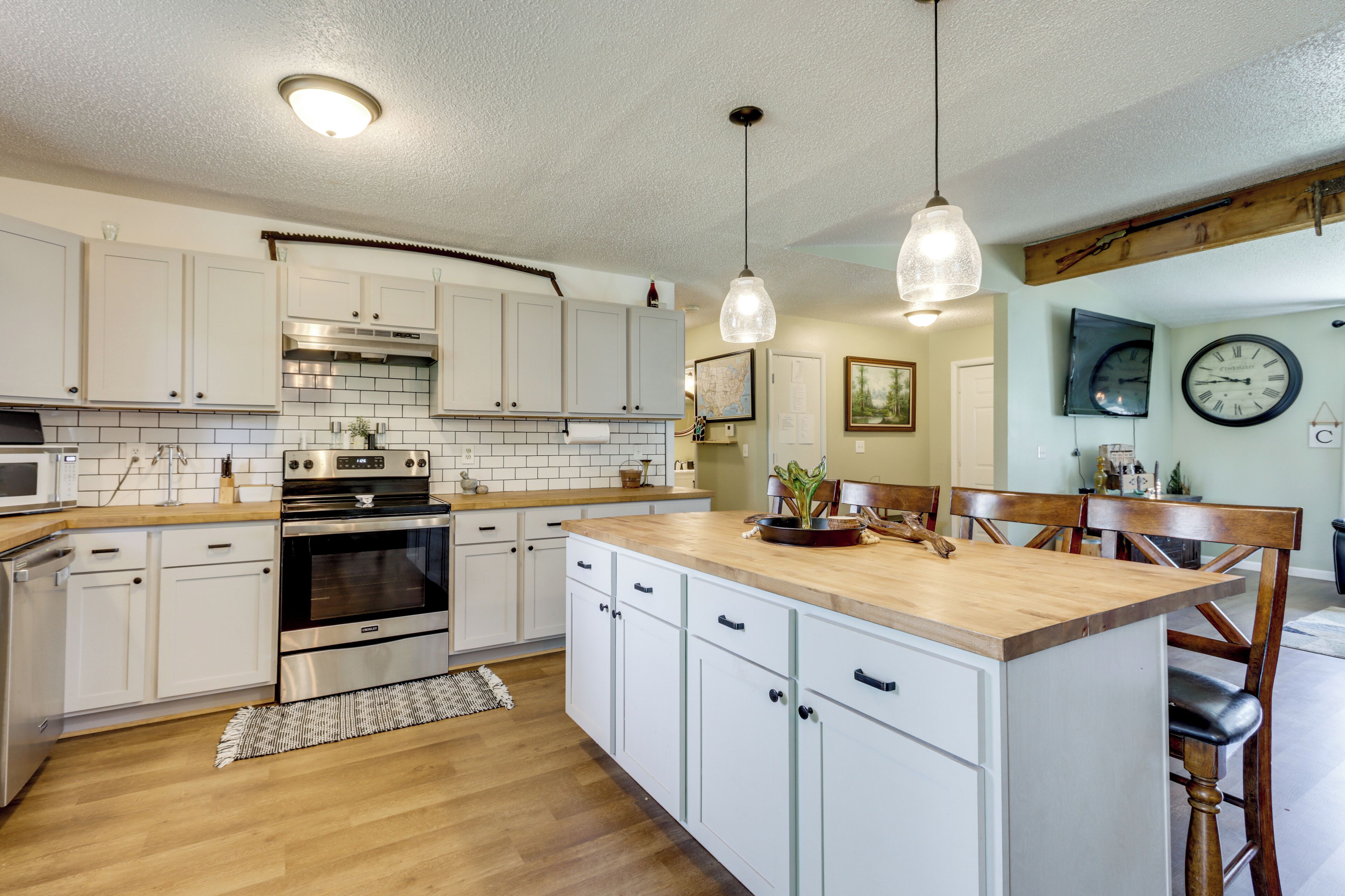 House (3 Bedrooms) | Interior